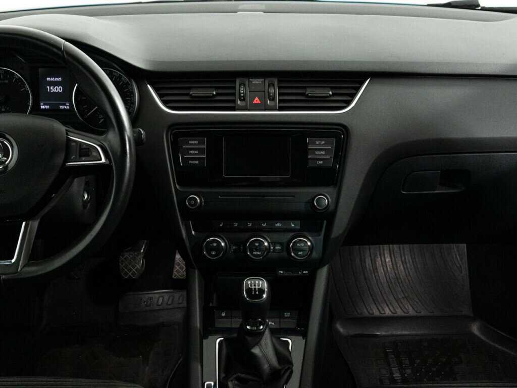 Skoda Octavia с пробегом — 2015 год. Фото: #13