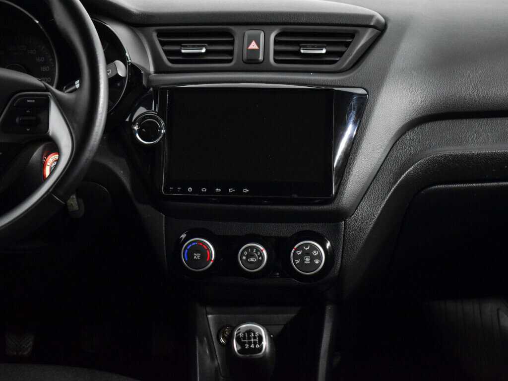 Kia Rio с пробегом — 2016 год. Фото: #16