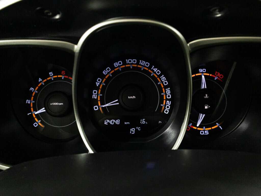 Lada (ВАЗ) Vesta с пробегом — 2018 год. Фото: #11