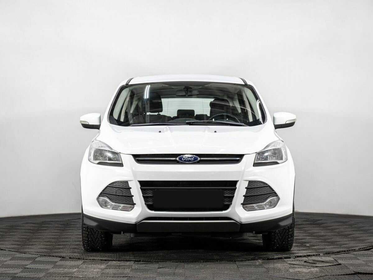 Ford Kuga с пробегом — 2015 год. Фото: #1