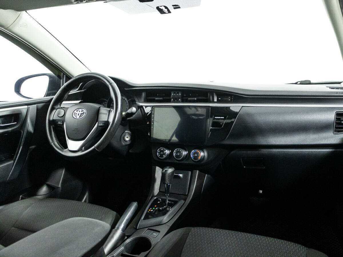 Toyota Corolla с пробегом — 2013 год. Фото: #8