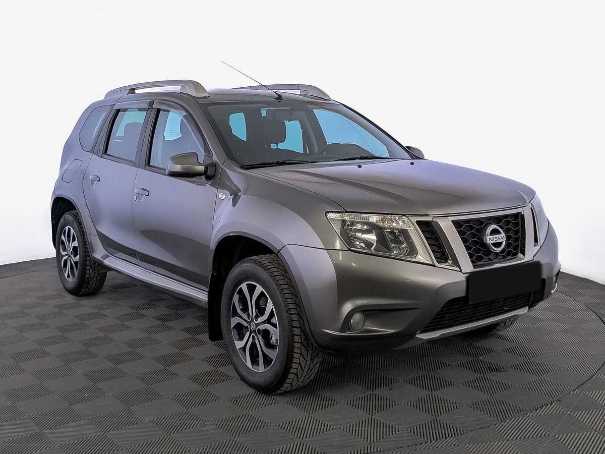 Nissan Terrano с пробегом — 2015 год. Фото: #2