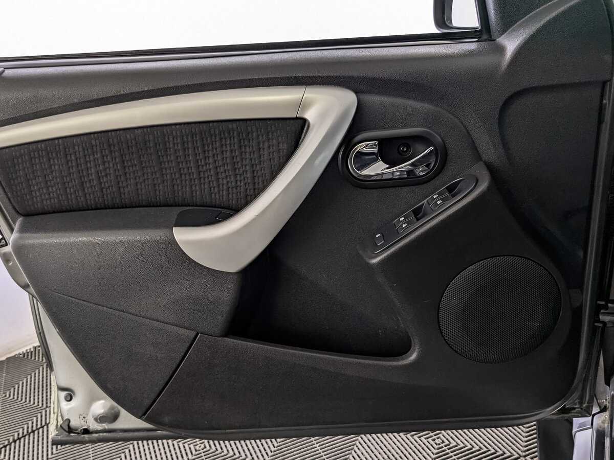 Nissan Terrano с пробегом — 2015 год. Фото: #16