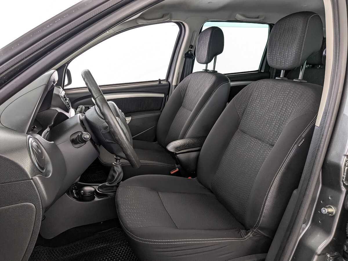 Nissan Terrano с пробегом — 2015 год. Фото: #17