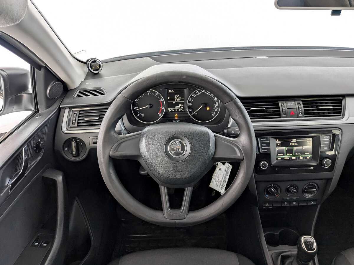 Skoda Rapid с пробегом — 2017 год. Фото: #20