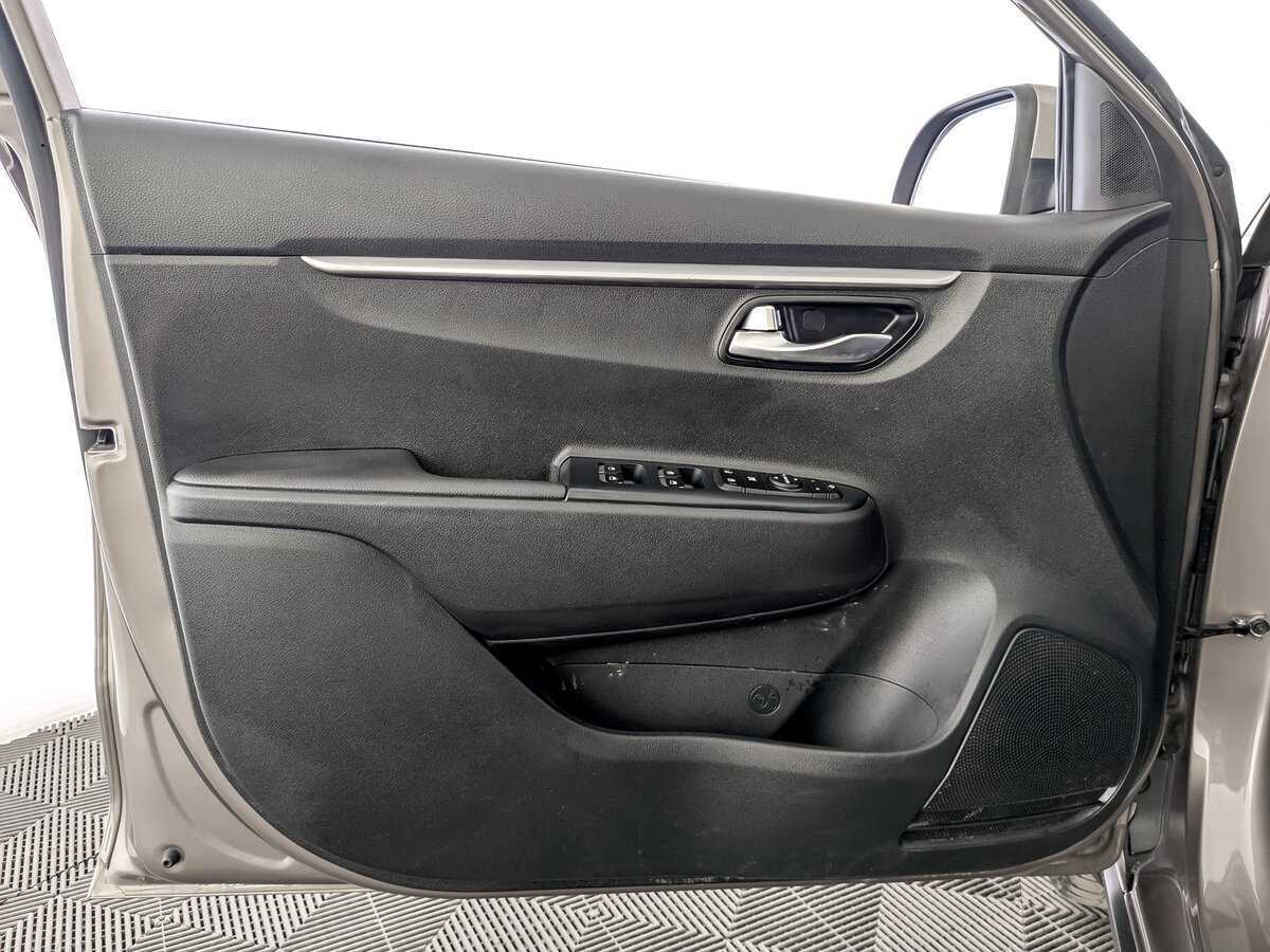 Kia Rio с пробегом — 2022 год. Фото: #18