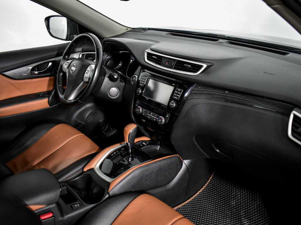 Nissan X-Trail с пробегом — 2015 год. Фото: #11