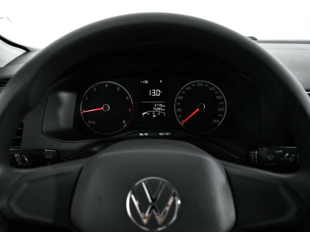 Volkswagen Polo с пробегом — 2020 год. Фото: #10