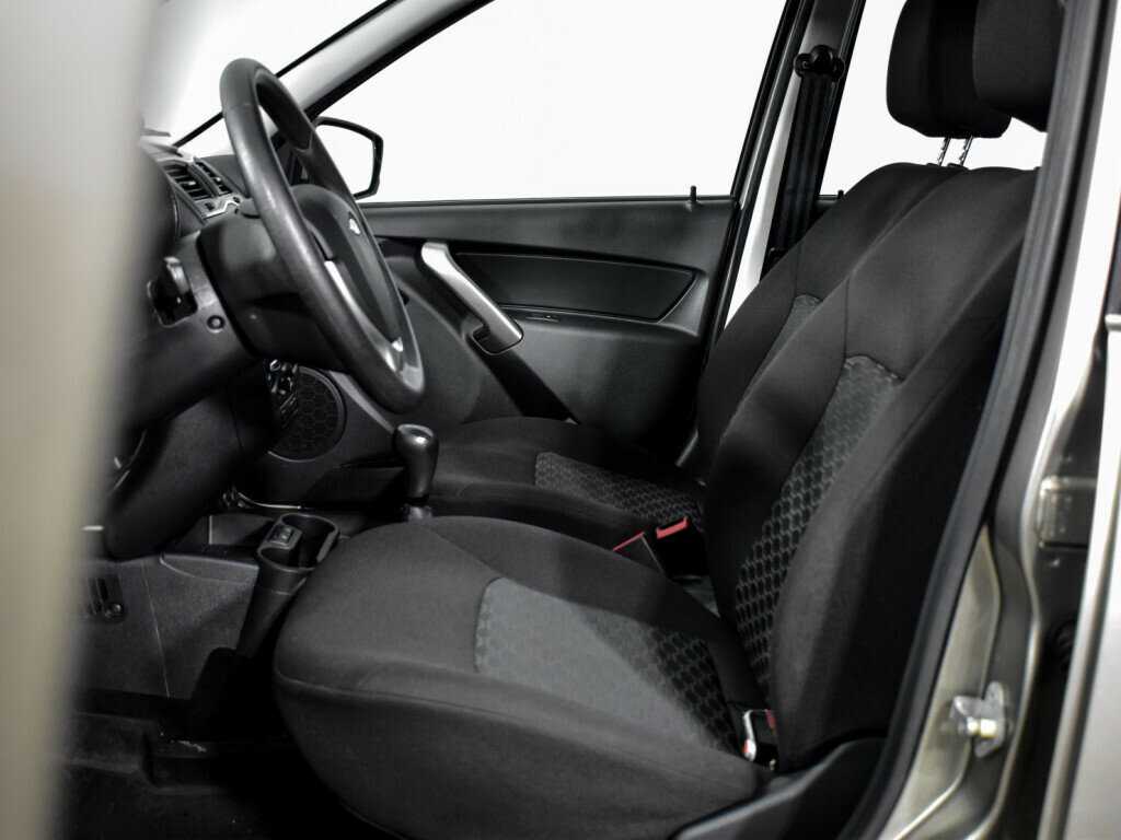 Lada (ВАЗ) Granta с пробегом — 2020 год. Фото: #9