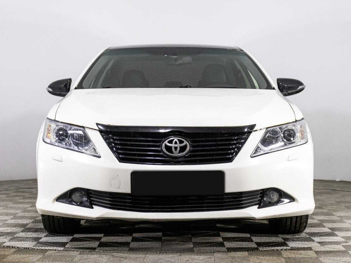 Toyota Camry с пробегом — 2012 год. Фото: #1