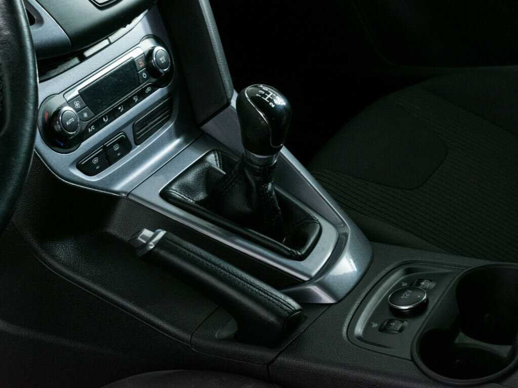 Ford Focus с пробегом — 2013 год. Фото: #12