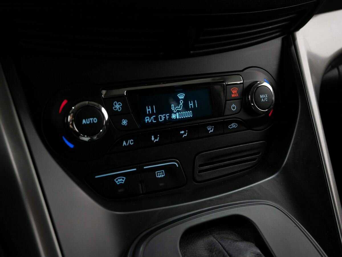 Ford Kuga с пробегом — 2014 год. Фото: #20