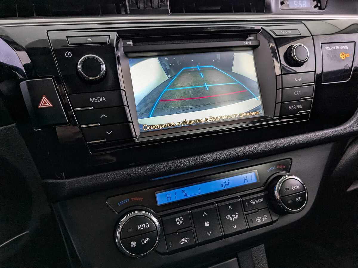 Toyota Corolla с пробегом — 2014 год. Фото: #18