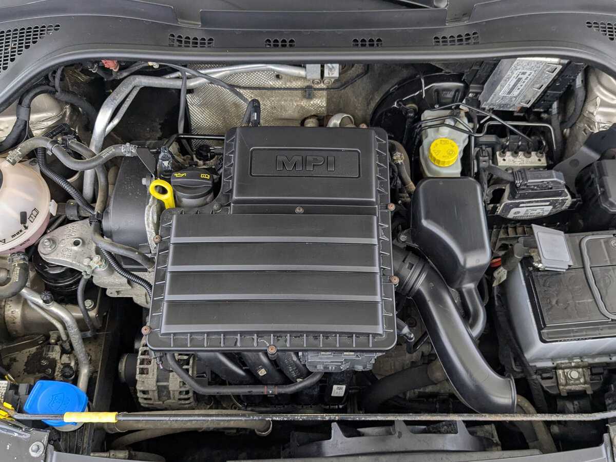 Volkswagen Polo с пробегом — 2020 год. Фото: #8