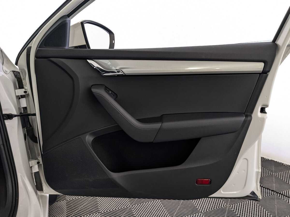 Skoda Octavia с пробегом — 2016 год. Фото: #23