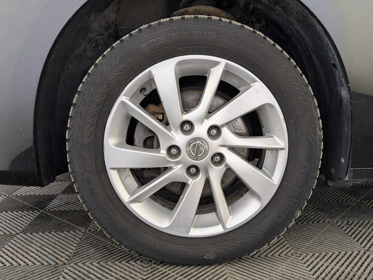 Nissan Sentra с пробегом — 2014 год. Фото: #11