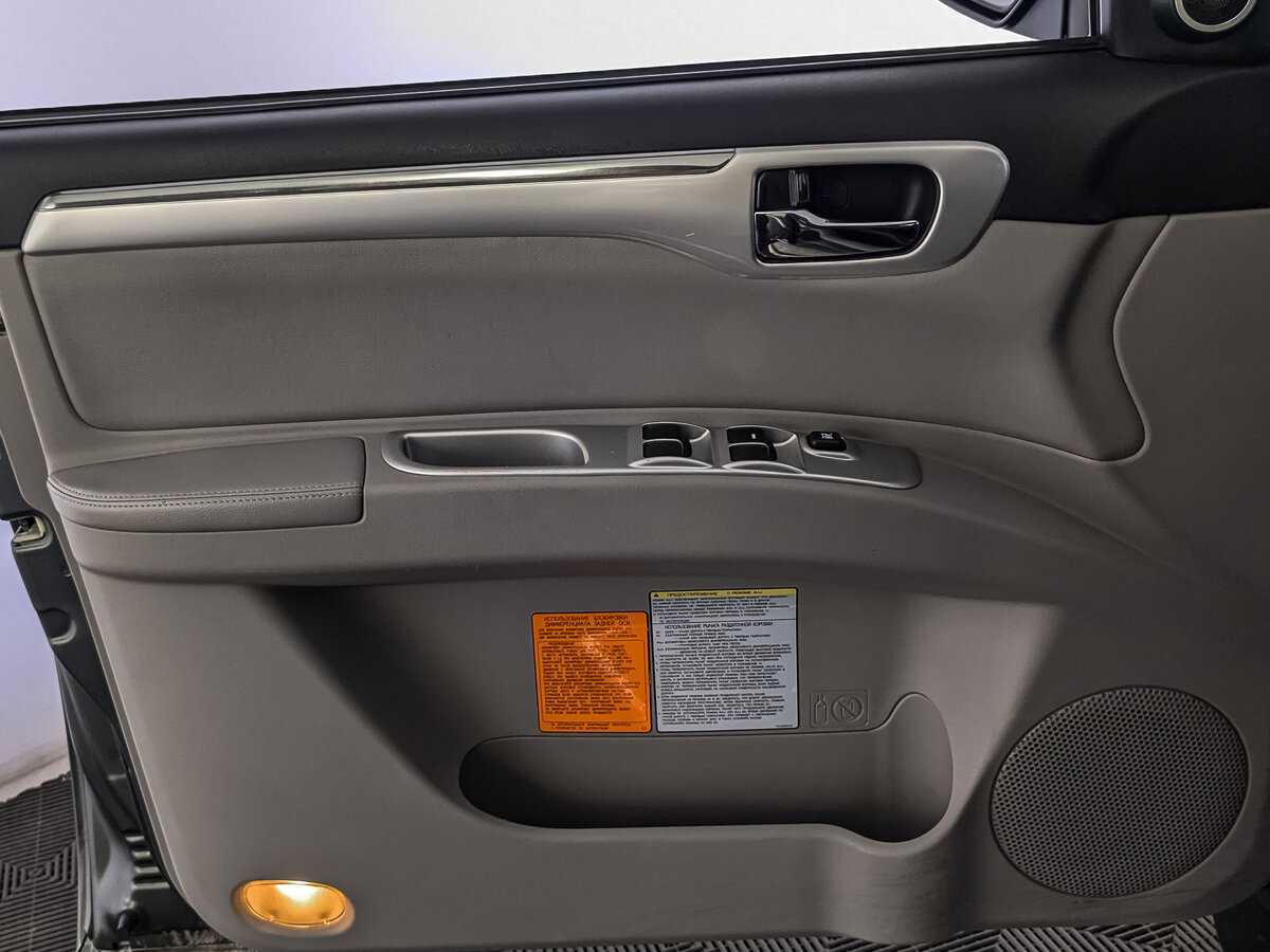 Mitsubishi Pajero Sport с пробегом — 2013 год. Фото: #18