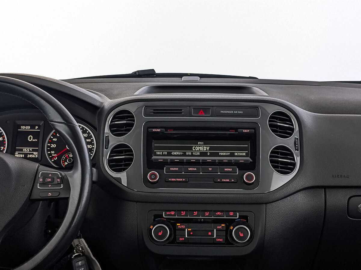 Volkswagen Tiguan с пробегом — 2015 год. Фото: #16