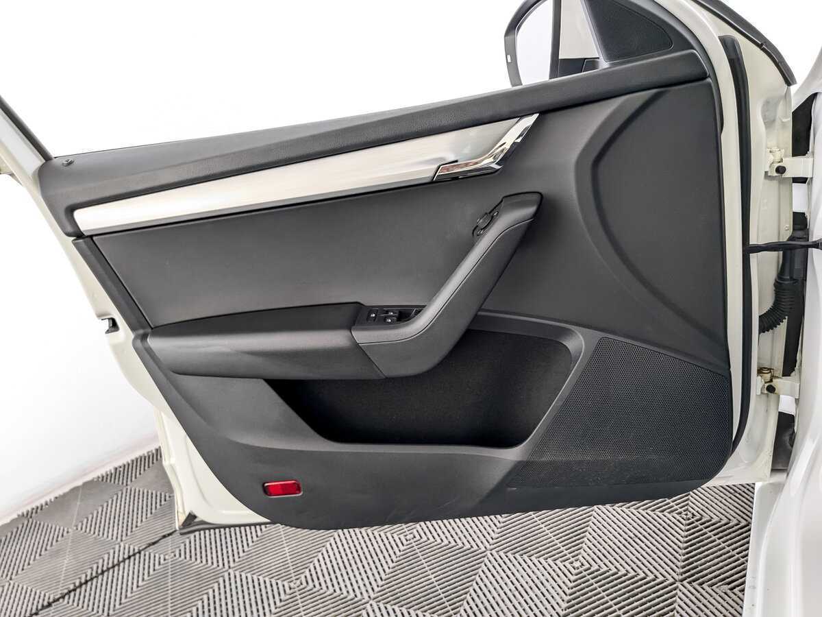 Купить Шкода Октавия, 2018, 74 475 км.. Фото: #18