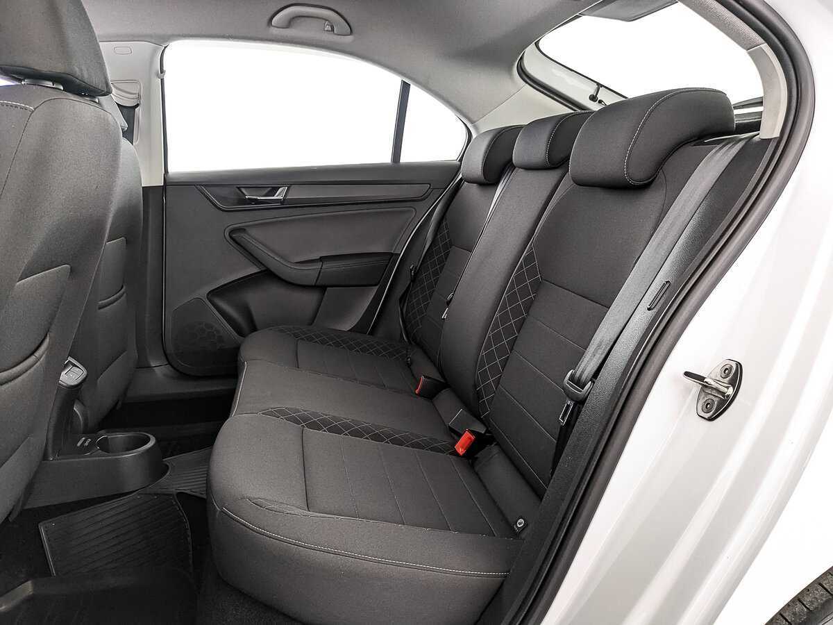 Skoda Rapid с пробегом — 2020 год. Фото: #17