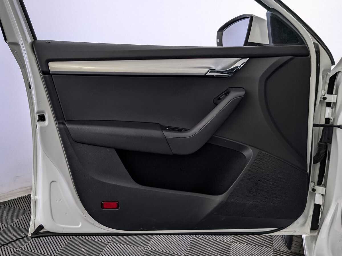 Skoda Octavia с пробегом — 2017 год. Фото: #17