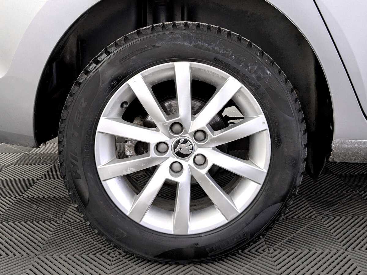 Skoda Rapid с пробегом — 2021 год. Фото: #17