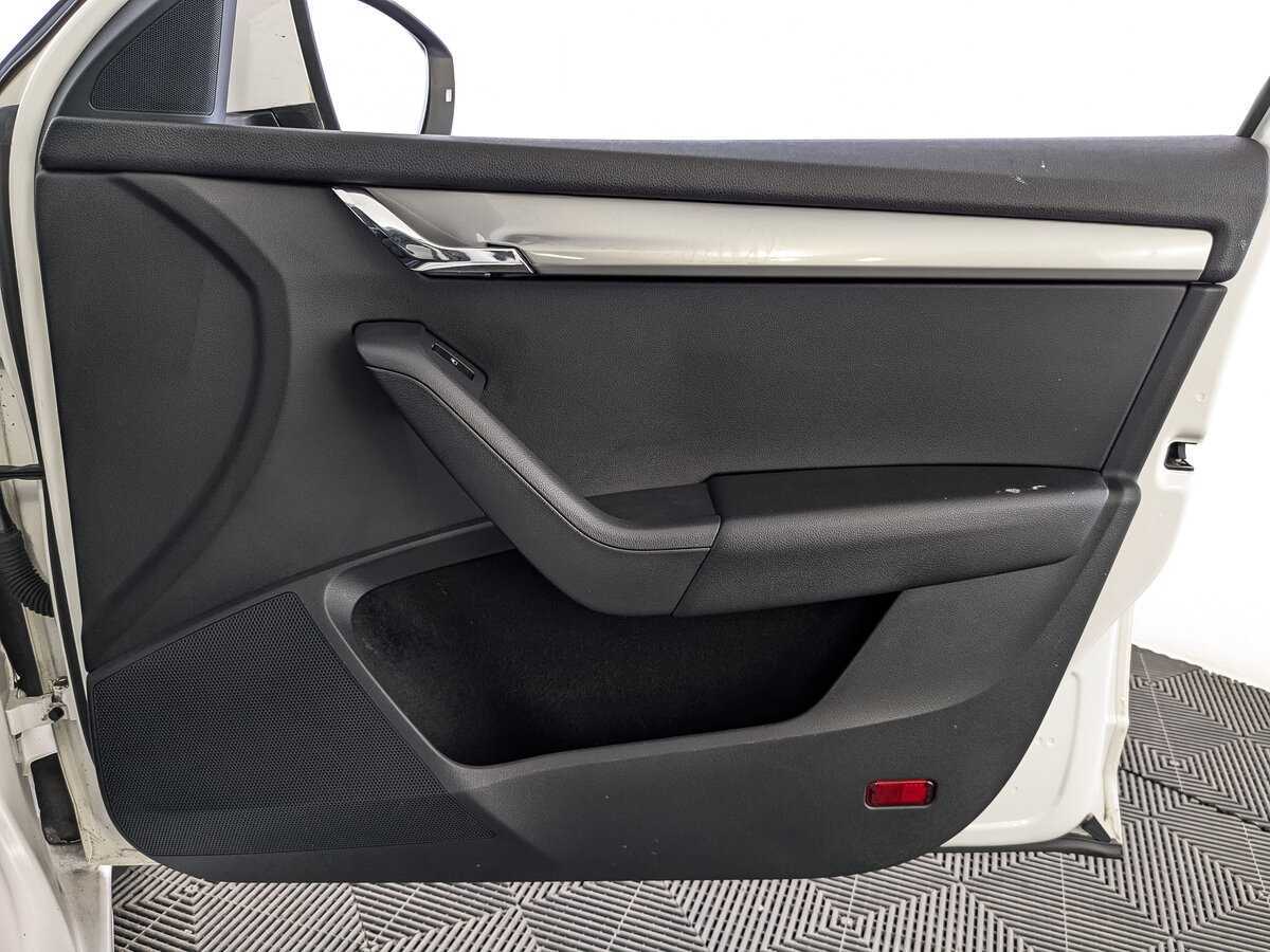 Skoda Octavia с пробегом — 2014 год. Фото: #21