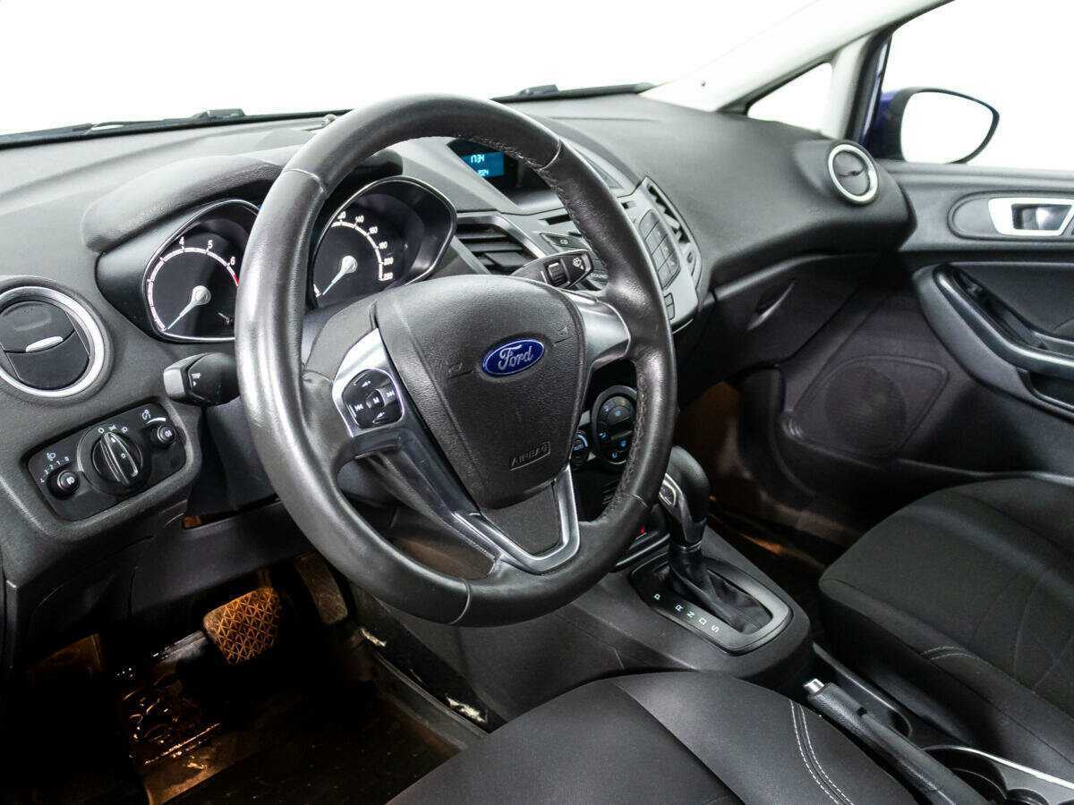 Ford Fiesta с пробегом — 2016 год. Фото: #10