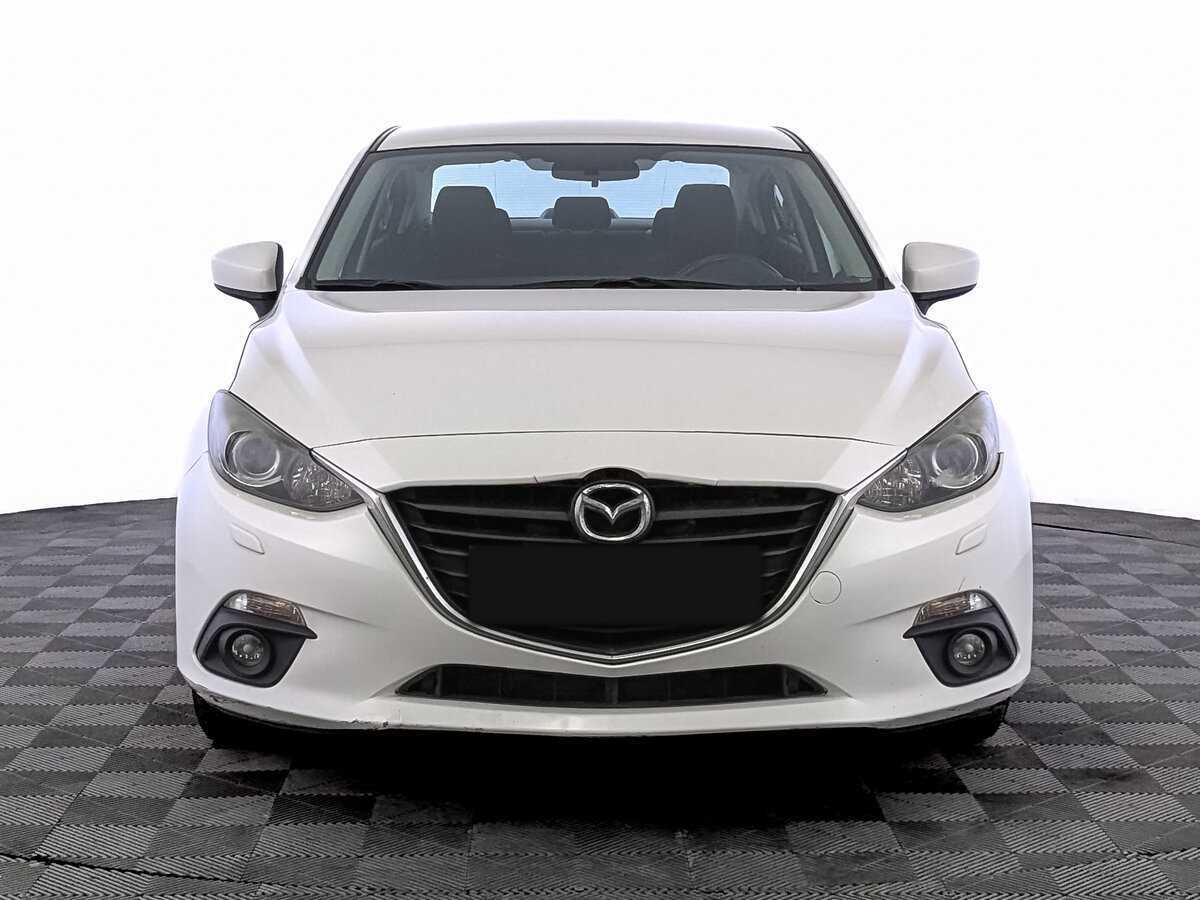 Mazda 3 с пробегом — 2014 год. Фото: #1