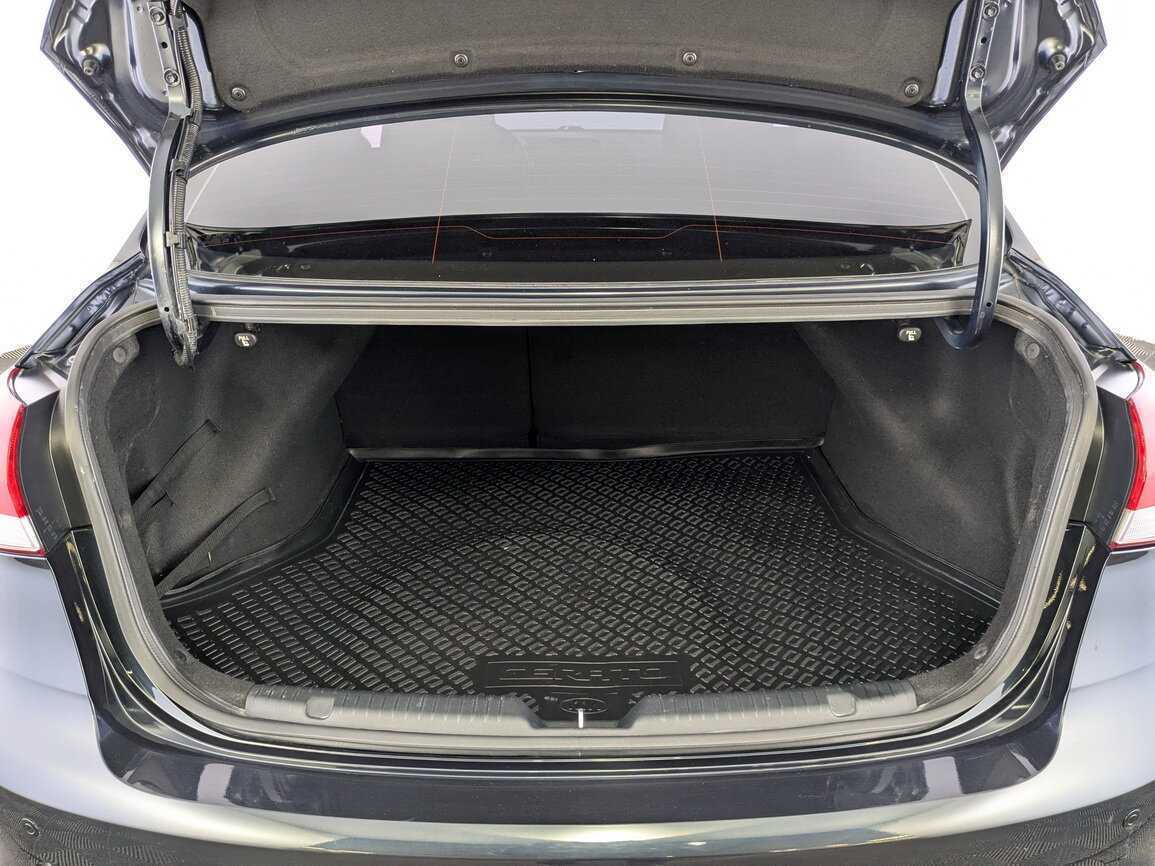 Kia Cerato с пробегом — 2019 год. Фото: #8