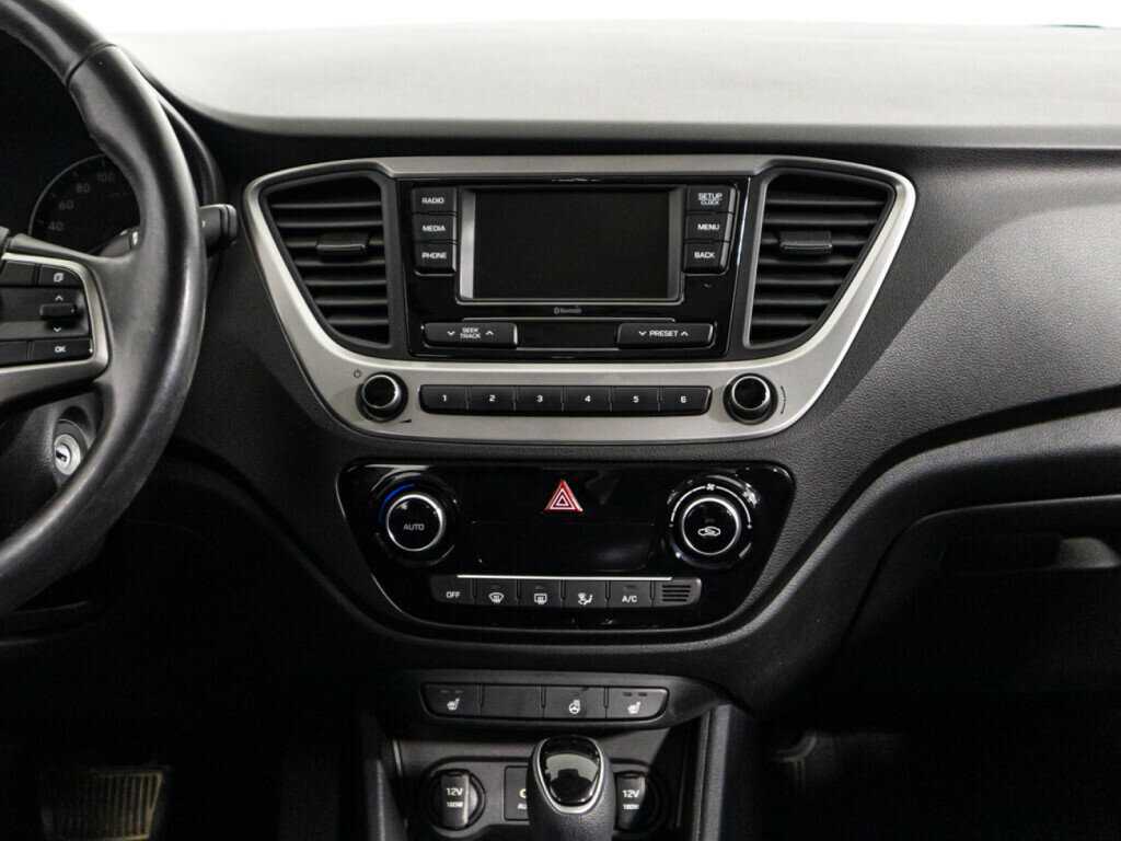 Hyundai Solaris с пробегом — 2017 год. Фото: #13