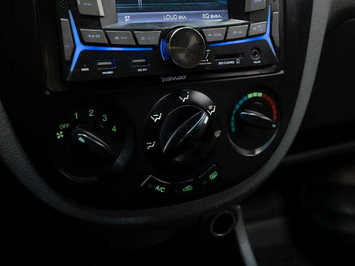 Daewoo Gentra с пробегом — 2013 год. Фото: #15