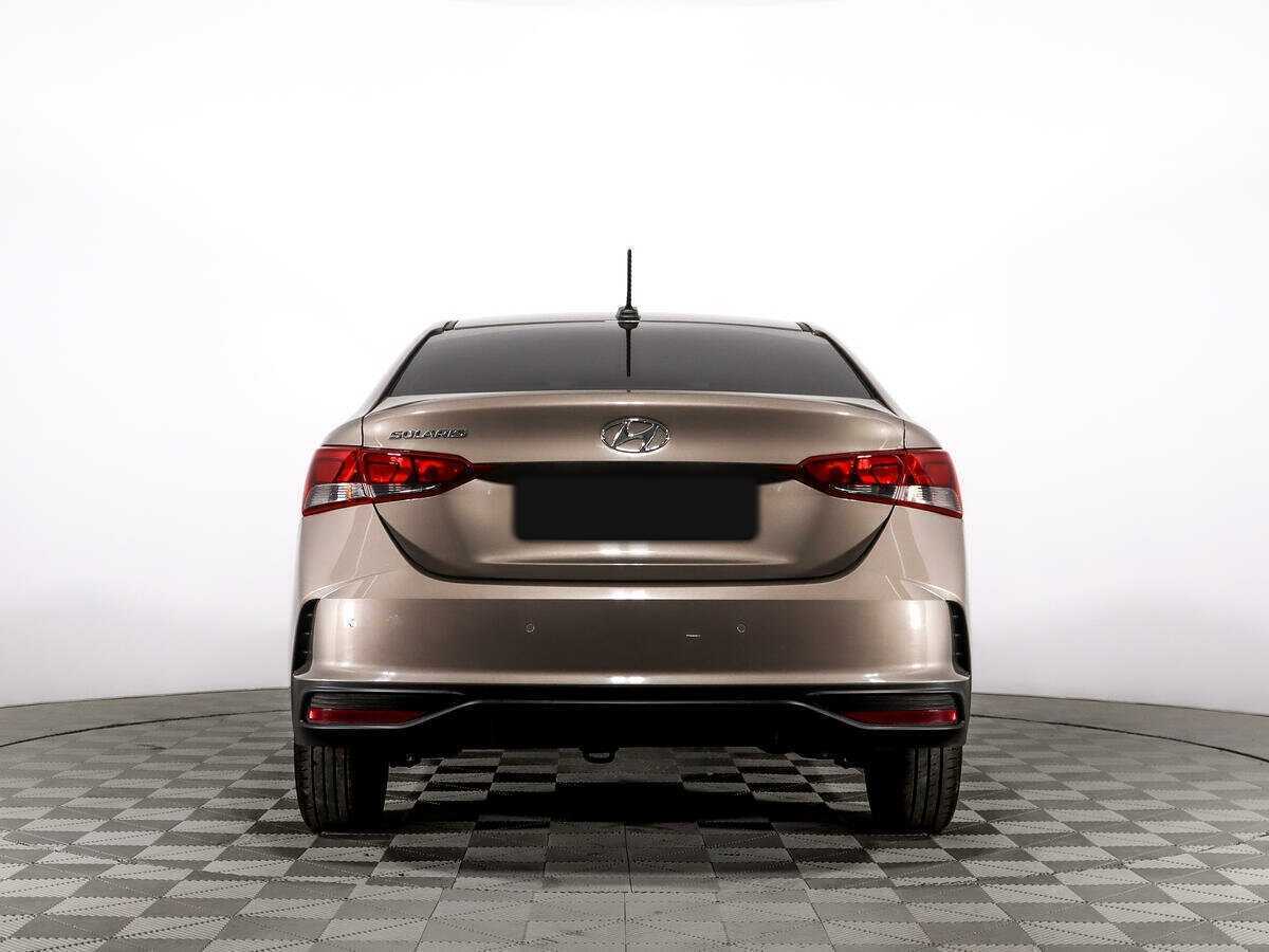 Hyundai Solaris с пробегом — 2022 год. Фото: #5