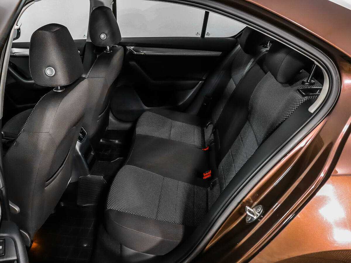 Skoda Octavia с пробегом — 2016 год. Фото: #9