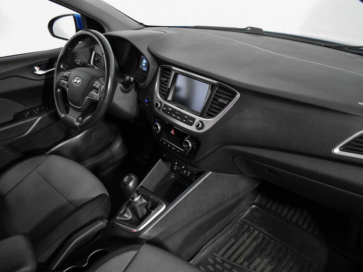 Hyundai Solaris с пробегом — 2017 год. Фото: #11