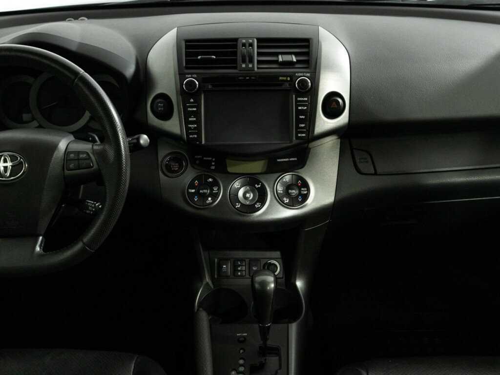 Toyota RAV4 с пробегом — 2012 год. Фото: #13