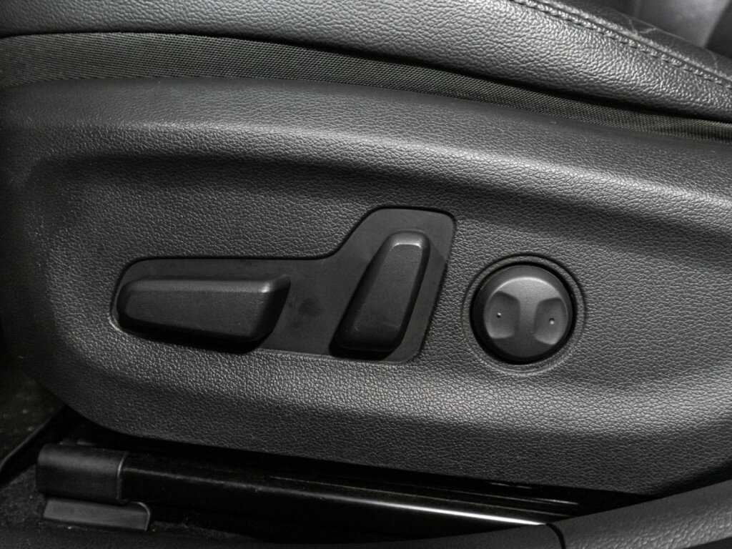 Hyundai Elantra с пробегом — 2019 год. Фото: #15