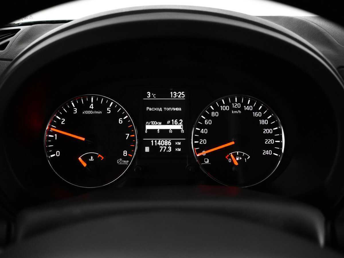 Nissan X-Trail с пробегом — 2013 год. Фото: #10