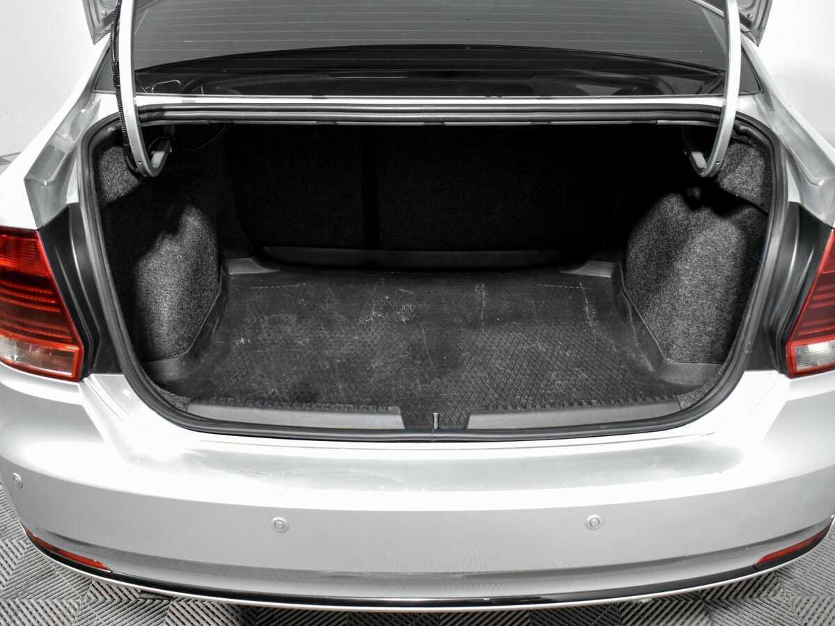 Volkswagen Polo с пробегом — 2016 год. Фото: #18