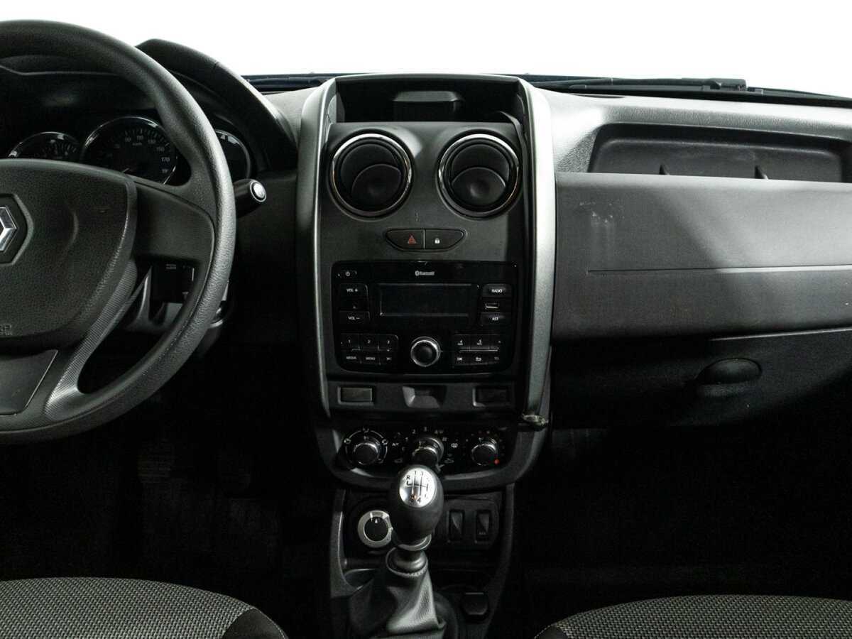 Renault Duster с пробегом — 2017 год. Фото: #13