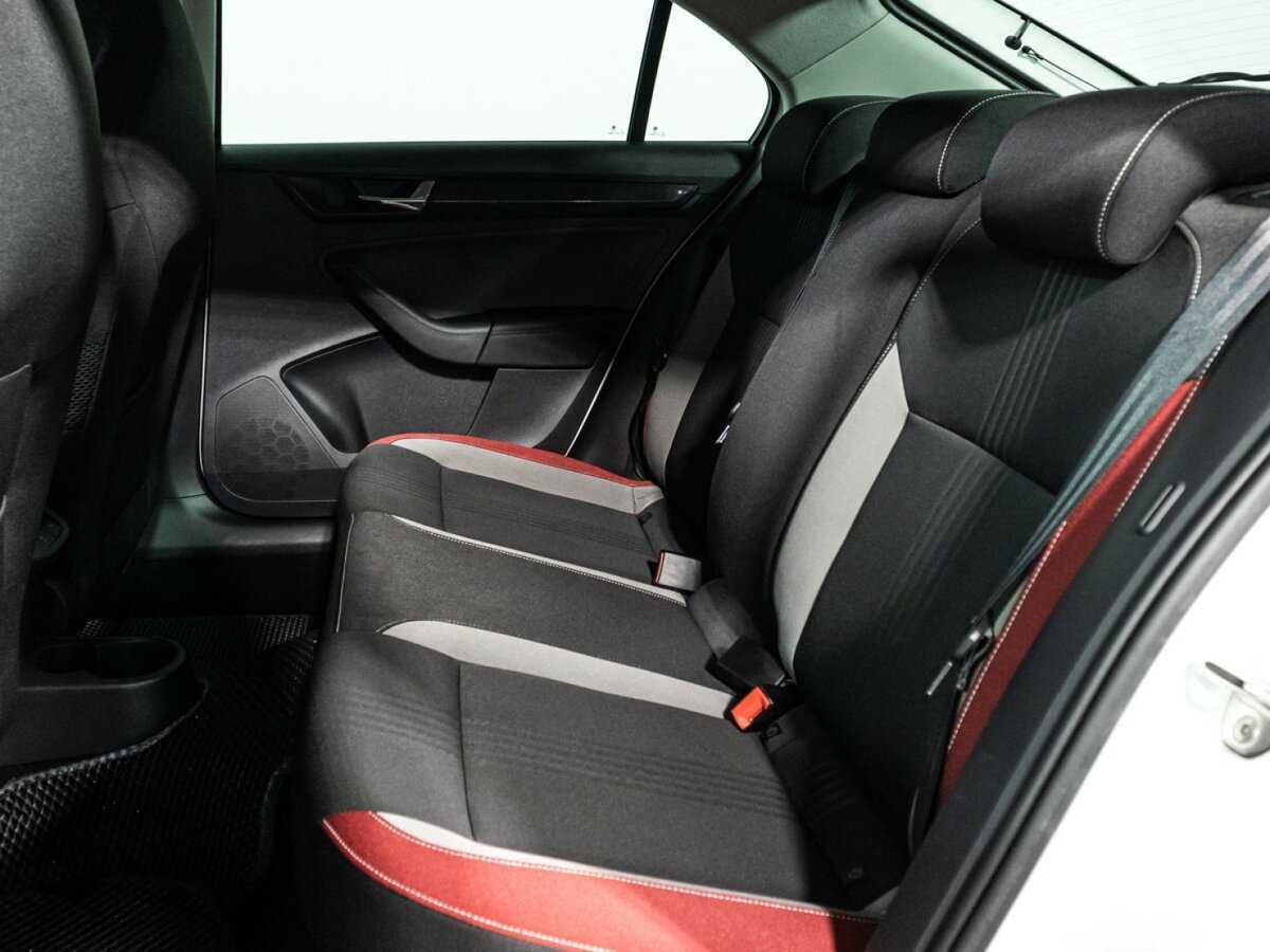 Skoda Rapid с пробегом — 2019 год. Фото: #9