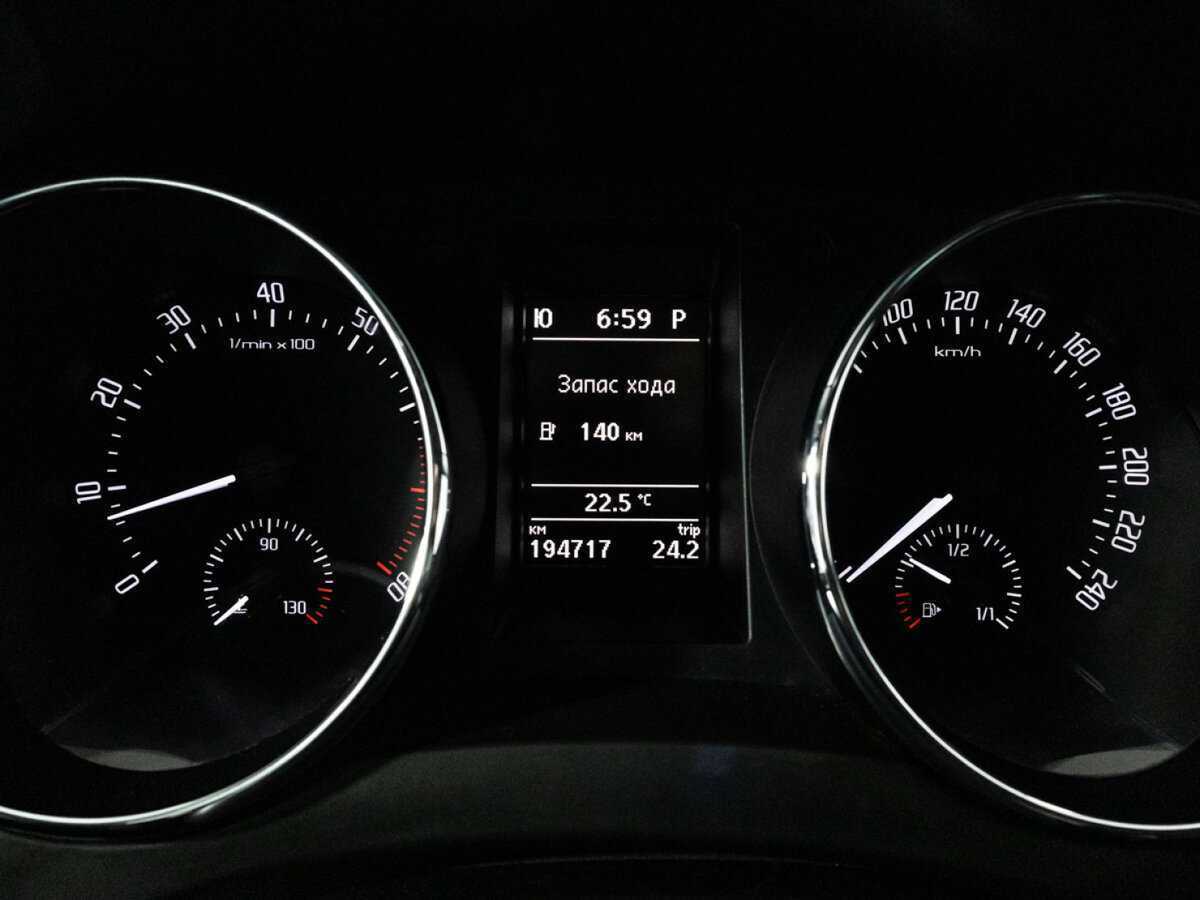 Skoda Yeti с пробегом — 2012 год. Фото: #11