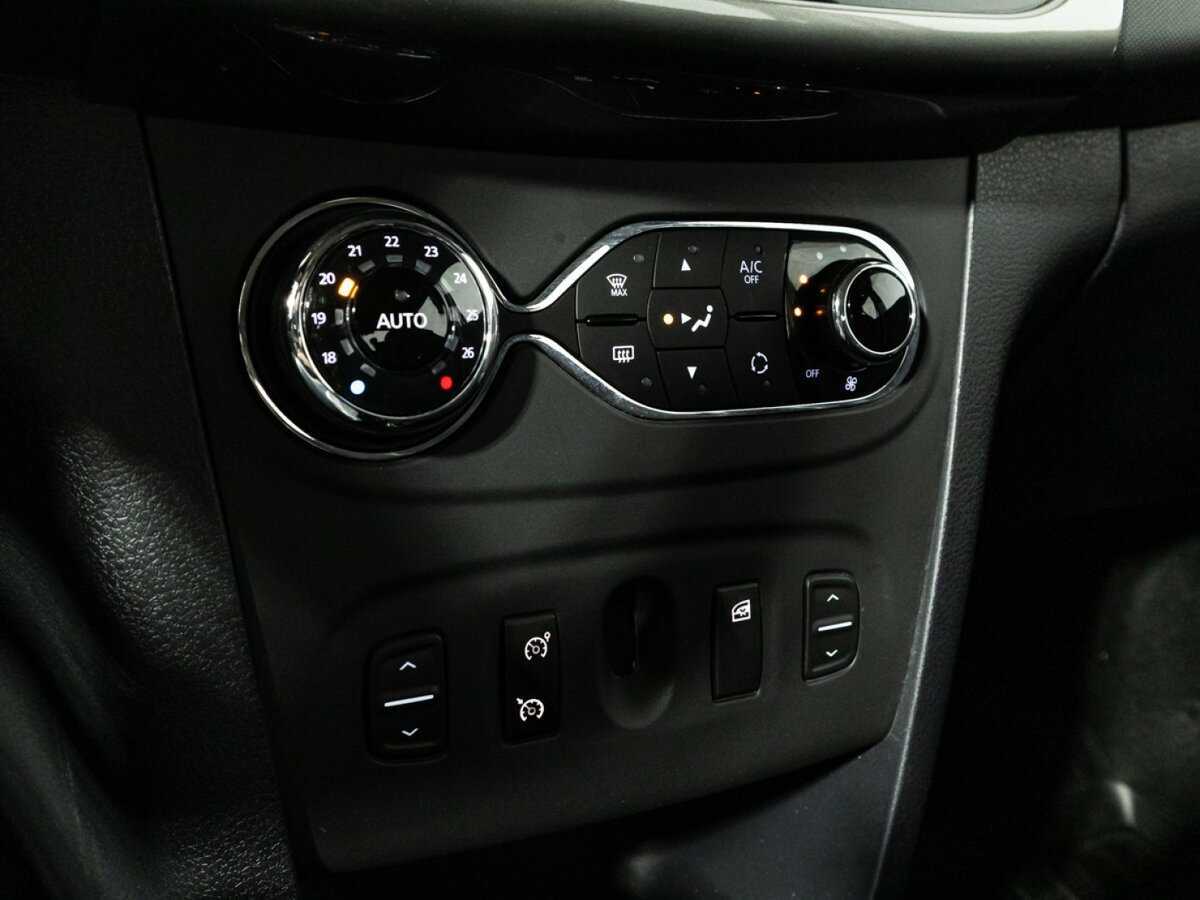 Renault Sandero с пробегом — 2019 год. Фото: #16