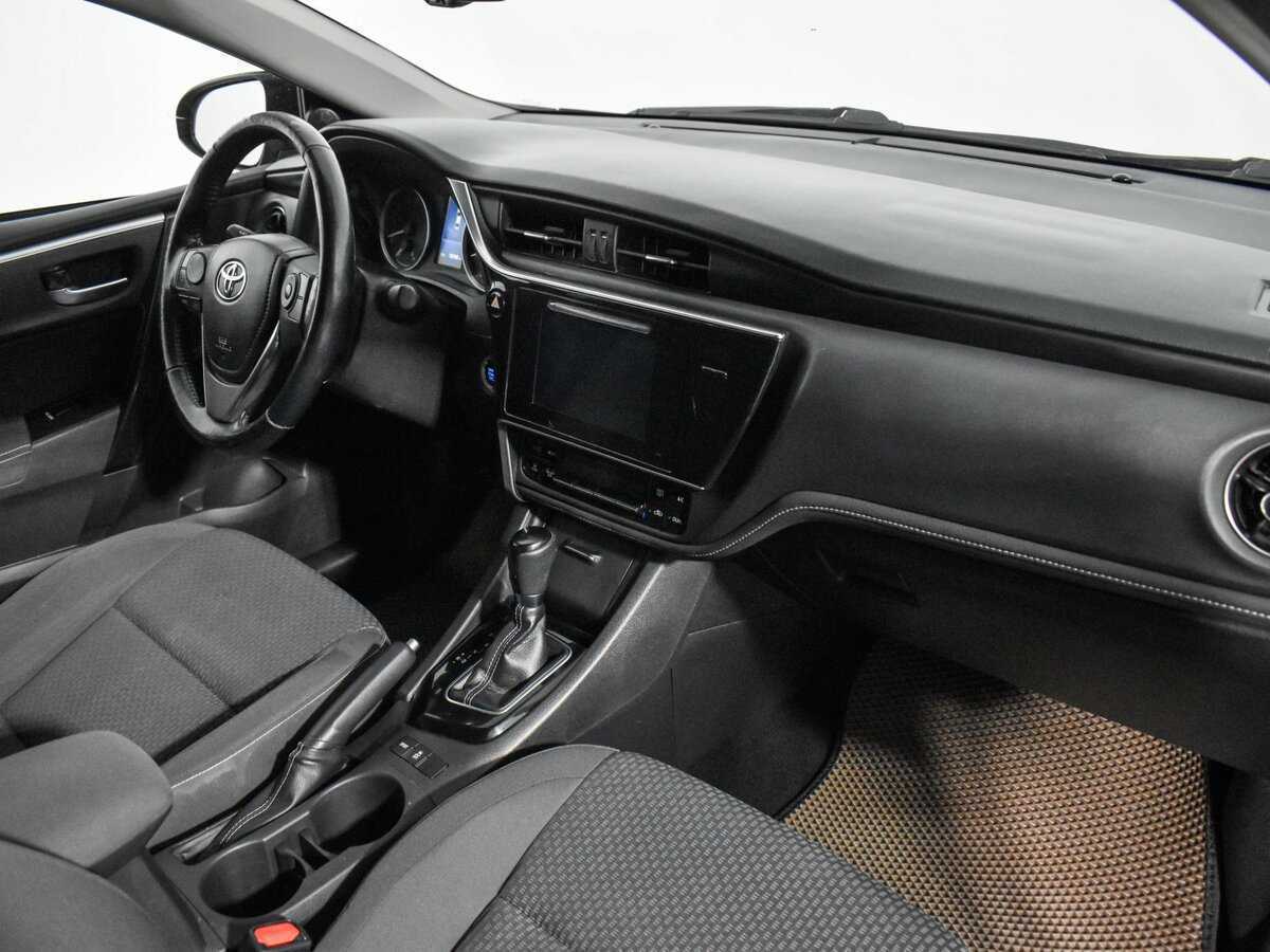 Toyota Corolla с пробегом — 2016 год. Фото: #13