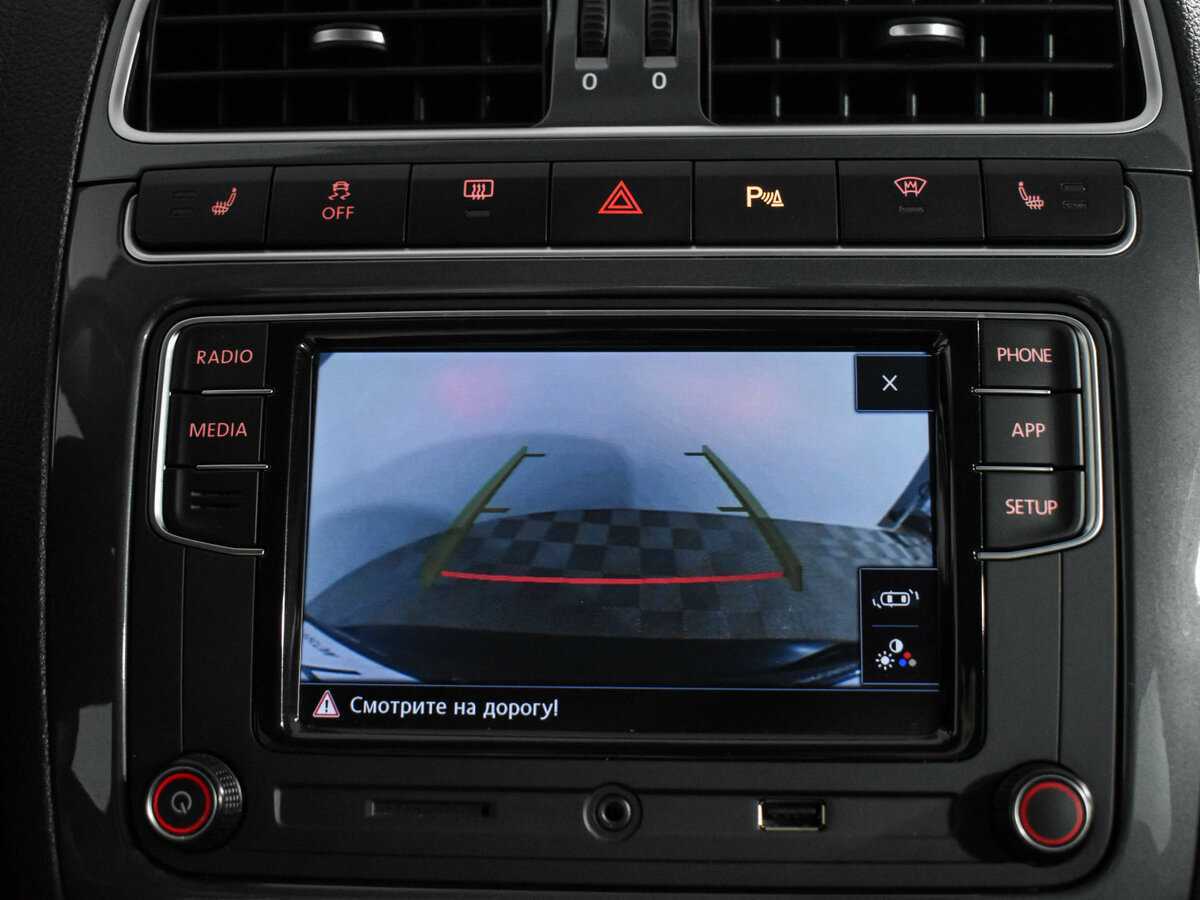 Volkswagen Polo с пробегом — 2019 год. Фото: #16