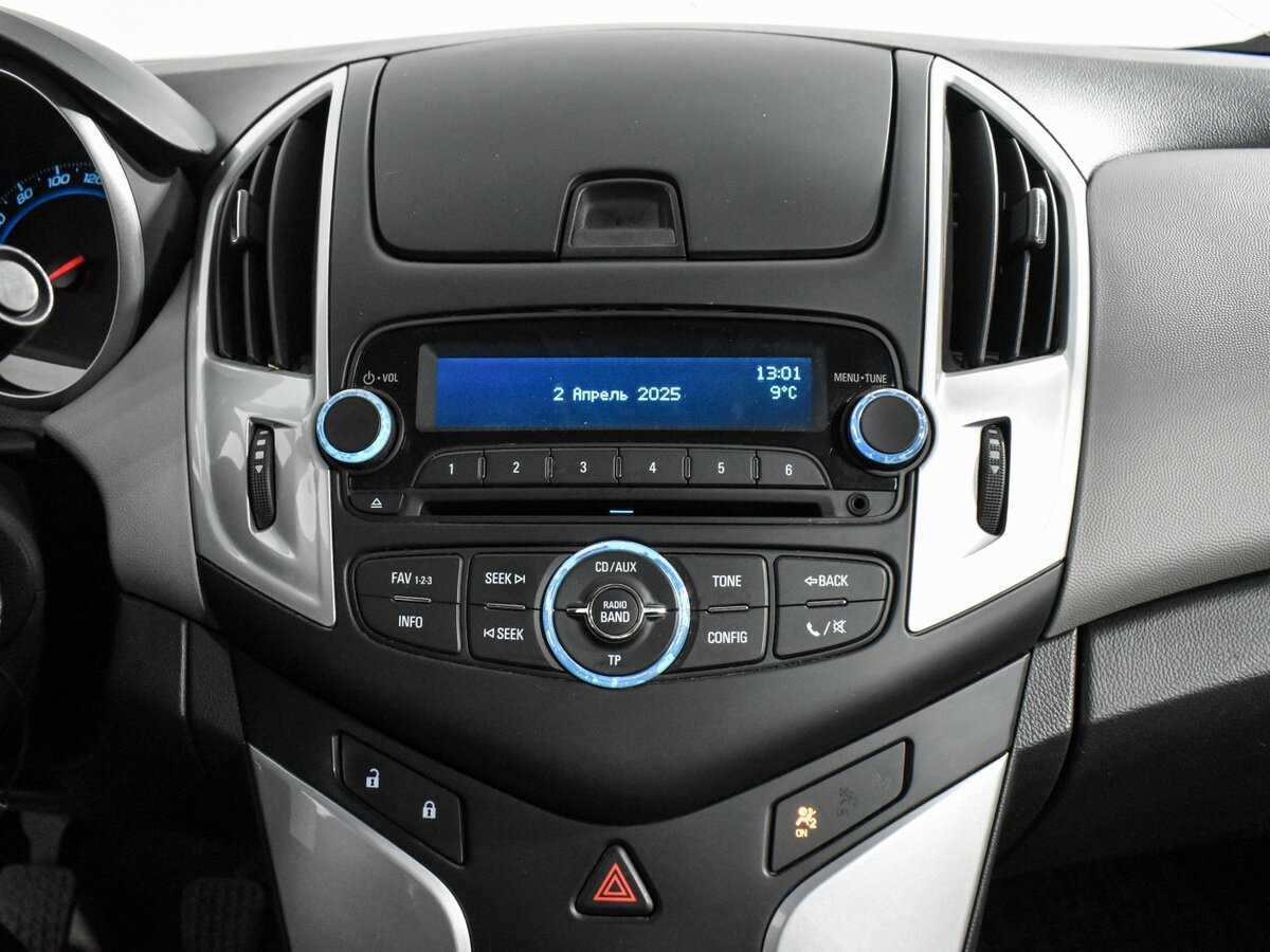 Chevrolet Cruze с пробегом — 2014 год. Фото: #15