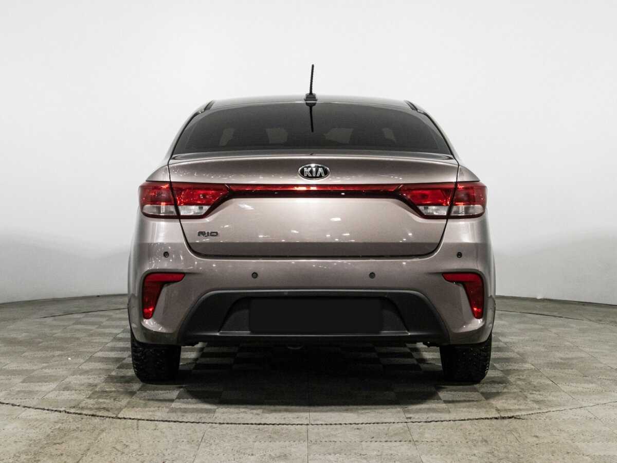 Kia Rio с пробегом — 2017 год. Фото: #5