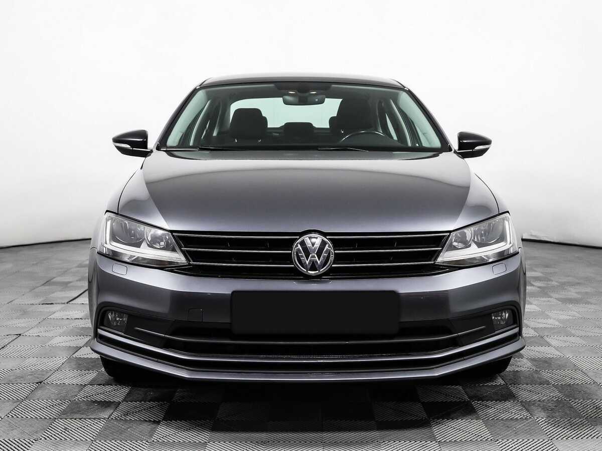 Volkswagen Jetta с пробегом — 2017 год. Фото: #1