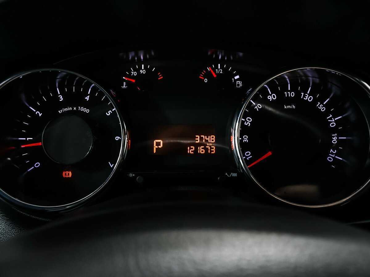 Peugeot 3008 с пробегом — 2016 год. Фото: #9