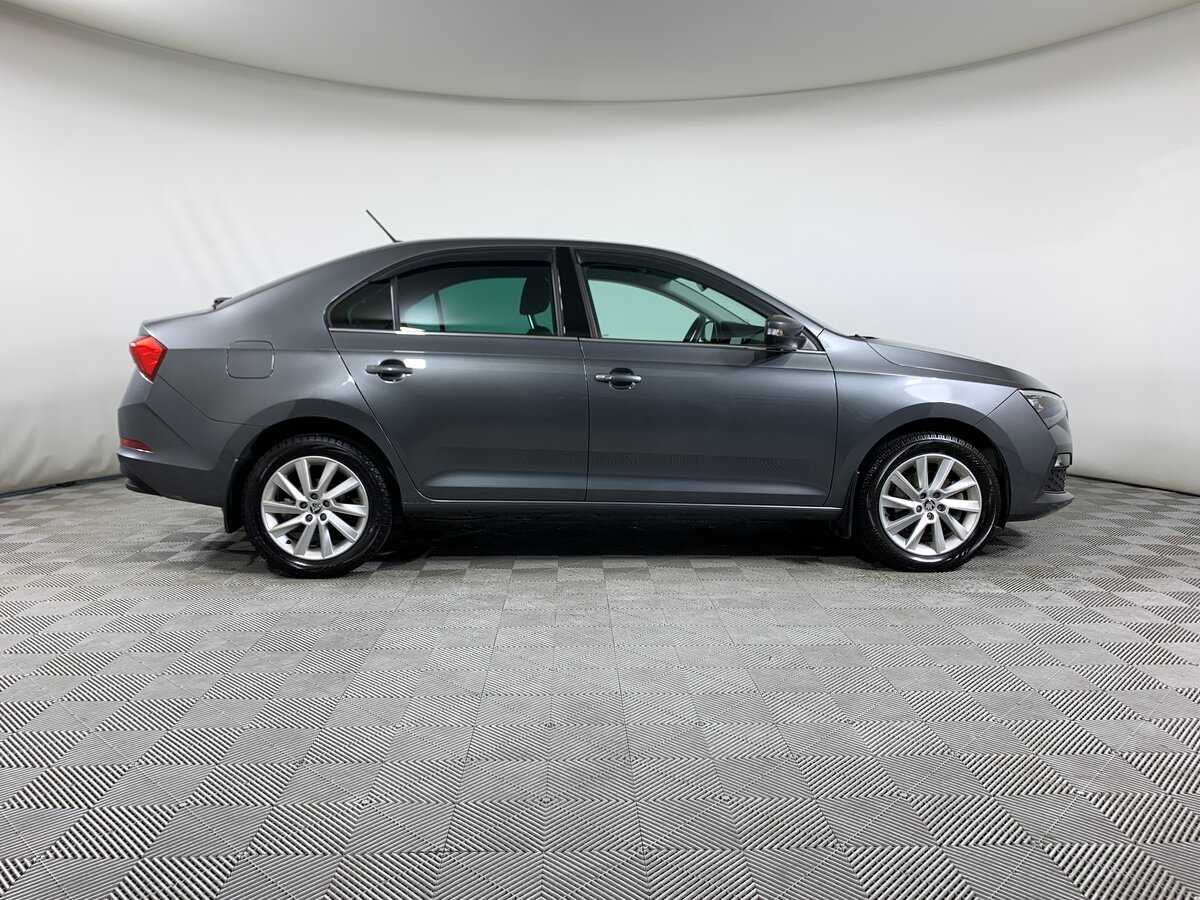 Skoda Rapid с пробегом — 2021 год. Фото: #3
